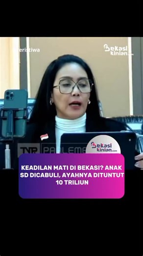 Bekasikinian.com on Instagram: ""Nanti kamu saya bunuh kalau kasih tahu orang tua." Begitu ancaman pelaku ke korban yang masih kecil. Orang tua korban lapor polisi, malah dituntut balik 10 Triliun sama tersangka dan pihak Yayasan dengan pasal Pencemaran Nama Baik. ​Inilah yang dialami Yakob Sinaga. Anaknya yang masih kelas 1 SD diduga dicabuli oleh oknum di lingkungan Yayasan Perguruan Advent 14 Bekasi. Selain itu, menurut informasi yang didapat hak pindah sekolah anak dipersulit, dan keluarga k