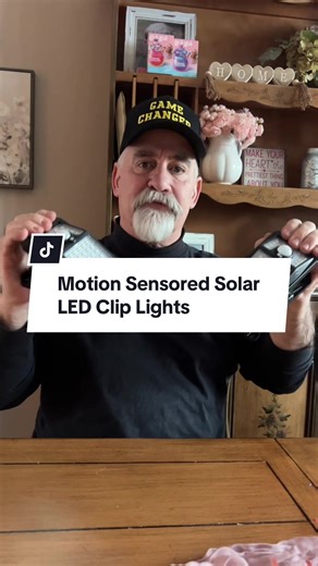 Illuminate Your Yard with Solar Clip Lights