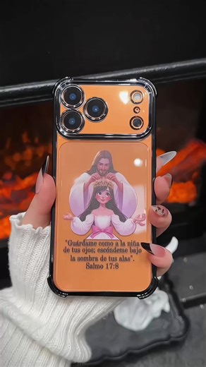Dios te protege !!!❤️🙏 #dios #jesus #phonecase #bendiciones🌹❤️🙌🏻🙌🏻🙏 #girl #jesuslovesyou #god #gracias #graciasdios #divine #crown #cristiana #fyp #holy #iphone17promax #amen #case #faith #christian #trust #trending #innovation #parati #mood #emotional #inspirational #TikTokShop #viral #aesthetic #tiktokmademebuyit #tiktokshopcreatorpicks #phoneaccessories #dealsforyoudays #2026