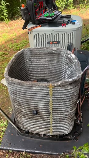 @gahvactech on Instagram: "Proper way to clean condenser coil. Always rinse from the inside out. • • • • #HVAC #HVACTech #HVACLife #HVACGuy #HVACPro #AirConditioning #CondenserCleaning #CoilCleaning #SatisfyingVideo #SatisfyingCleaning #DeepClean #BeforeAndAfter #DirtyCoil #CleanCoil #TradesLife #BlueCollar #ServiceCall #FixIt #HomeMaintenance #GeorgiaHVAC #HVACContent #ToolSoftheTrade #TrendingReels #ReelsViral #ExplorePage"