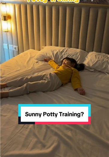 Night mission: completed ✔️ Tahan semalaman, tanpa ganti popok. Cuma Sweety yang Bisa. Sweety Dry X-Pert 💛 @Sweety Indonesia