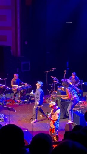 Chamber of Reflection - Mac Demarco - Live @ Massey Hall 12/8