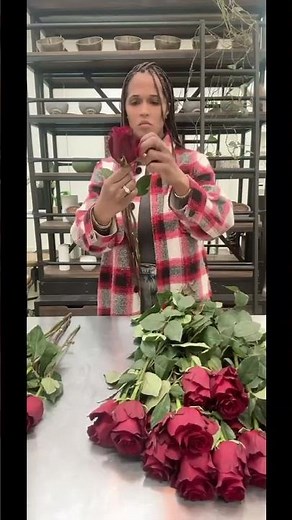 How to Clean Fresh Red Roses Like a Pro