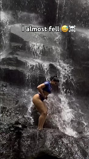 Be careful climbing waterfalls 😱 ‼️#solotravel #bali #shorts
