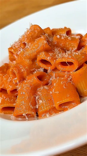 Cancel the reservation. Cook this at home instead. ❤️🍝 Homemade Mezzi Rigatoni alla Vodka — creamy, silky, and finished the right way. This is the kind of homemade dinner that feels special without leaving your kitchen. Sometimes the best Valentine’s dinners happen right at your own table. Save this for Valentine’s dinner. Send it to someone you’d cook this for. Follow for more authentic Italian recipes. Mezzi Rigatoni alla Vodka Serves: 4–6 Prep Time: 20 minutes Cook Time: 20 minutes Total Tim