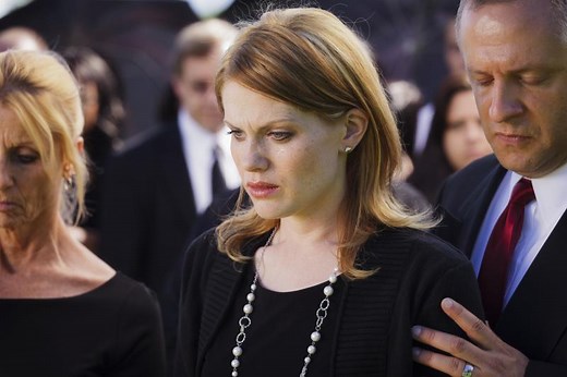 Do Jehovah Witnesses Have Funerals? Common Customs | LoveToKnow