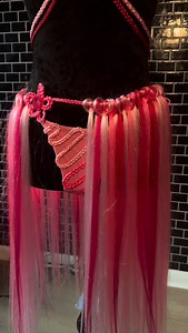 Part 2 of the braided bikini 👙 the sarong! Vibe while I create 🩷 #nychairstylist #nycbraider #braidedbikini #pink #pinkbikini | Kay Goddess Hair