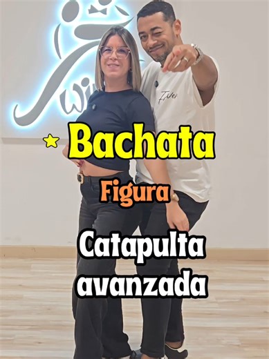 💥💃 Catapulta avanzada que marca la diferencia 🕺🔥 Potente, fluida y perfecta para subir tu nivel en el social 👀✨ Mira hasta el final y síguenos para aprender más figuras avanzadas 🚀 #Bachata #BachataFlow #CatapultaBachata #ManuYLorena #DanceTok