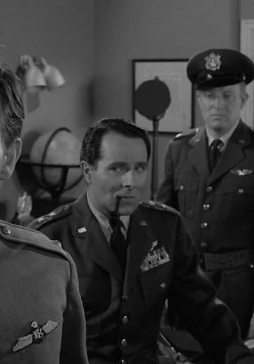 The Twilight Zone S01:E18 - The Last Flight