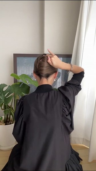 バンスクリップとU字コームの簡単ヘアアレンジ