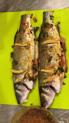 Fish in the oven very easy & fast ❗️| Fish recipe with oriental spices (Charmula)✅| #shorts