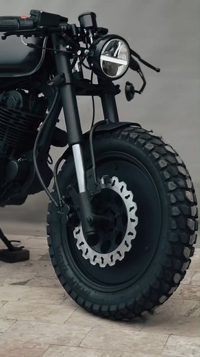 No trail is too hard when passion fuels the ride. 🏍💨 Street Cafe Racer #suzukidr200 Drop in the comments what do you think of this #suzukicaferacers project! ⚋⚋⚋⚋⚋⚋⚋⚋⚋⚋⚋⚋ 🛠 @jacob_garage_ | @amoo_sia_ ⚋⚋⚋⚋⚋⚋⚋⚋⚋⚋⚋⚋ Follow: @cafe_racer__garage ⚋⚋⚋⚋⚋⚋⚋⚋⚋⚋⚋⚋ #caferacergarage #caferacers #caferacer #caferacerporn #caferacerxxx #suzuki #caferacerworld #caferacergram #caferacerporn #caferacerworld #caferacerstyle #vintagemotorcycle #custombikes #suzukimotorcycle | Cafe Racer Garage