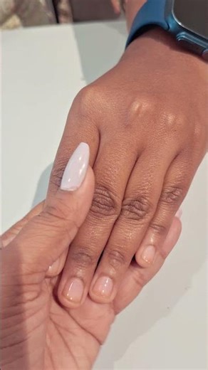 You V Nail on Natural nails