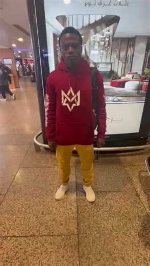 🇲🇱⚽ BIENVENUE À DUBAI ! Un nouveau talent venu du Mali 🇲🇱 rejoint la famille USM SPORT Academy Dubai 🇦🇪 Nouvelle étape. Nouvel environnement. Nouvelles ambitions. À l’académie, chaque joueur est accompagné avec discipline, exigence et vision, pour se rapprocher du haut niveau ⚽🔥 🎯 Former – Développer – Accompagner vers le haut niveau #USMSportAcademyDubai #Bienvenue #NouveauJoueur #TalentMalien #FootballDubai