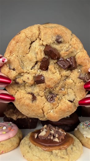 Crumbl cookie review 🍪 lots of chocolate in this weeks cookie lineup! #crumblecookie #crumbl #cookies #mukbang #eatingasmr reviewing Crumbl cookies of the week