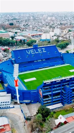 Aires de Esperanza on Instagram: "Esperanza Buenos Aires en Estadio Vélez. Noches para contarle a tus amigos que Jesús es la esperanza ❤️ 7 y 8 de noviembre. Estadio Vélez. Entrada libre y gratuita. Con @franklin_graham @mwsmithofficial @realredimi2 @rescaterock @charity_gayle #esperanzabuenosaires #esperanza #cristianos #argentina #jesus #fe"