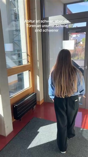 helft uns 🙋‍♀️🙋‍♂️🥹 #abi27 #fyy #schule #türen #schwer