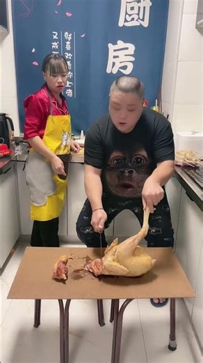 Sure enough, fat guys have a lot of energy! #Funny #FunnyVideo #FunnyCouple