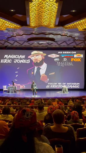 Crowd work for families on the Disney Magic. | Eric Jones Magic