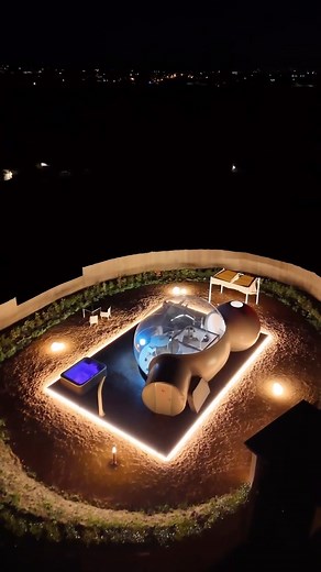 Namoon bubble glamping dormire in una bubble room®️ on Instagram: "Namoon Bubble Glamping è un luogo unico su tutta la Terra! 🌍 L’unico Bubble Glamping in Emilia Romagna, completamente immerso nella natura, tra le colline e i vigneti della Val Tidone. Ogni bubble room ha uno spazio esclusivo e riservato di oltre 300mq con vasca idromassaggio privata e ampio spazio esterno. Ammira il cielo stellato direttamente dal tuo letto ed esprimi un desiderio 💫 tutto è studiato per garantirti il miglior c