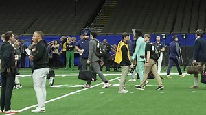 53K views · 1.3K reactions | DAWG WALK Watch #Georgia football stroll into the Sugar Bowl to face Notre Dame in the College Football Playoff, presented by Kroger! | UGA DawgNation – Georgia Bulldogs | Facebook