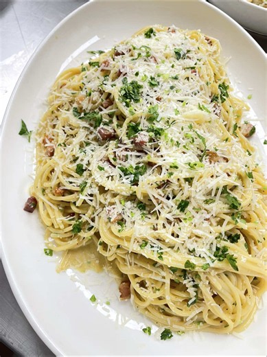Spaghetti alla Carbonara recipe — authentic creamy carbonara