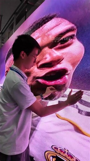 I need to fix the position of Mbappé's misaligned eyes. #eagerled #leddisplay #ledscreen #ledwall