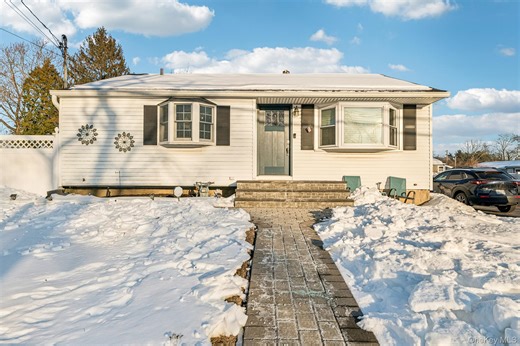 662 College Rd, Farmingville, NY 11738 - MLS 958243 - Coldwell Banker