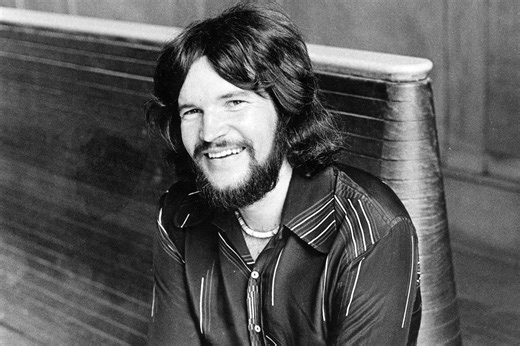 Bandleader for legendary singer dies at 81 years old