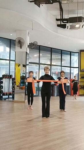 131 reactions · 7 comments | #core #exercise #practice #happiness #dance #ความสุข #ออกกําลังกาย | Pasuk Paladraksa | Facebook