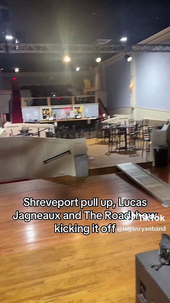 Capri theater is pretty cool #supportlivemusic #loganryanband #countrymusic #louisiana