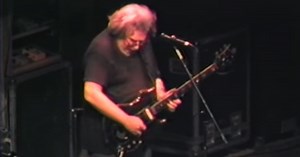 On Tour With The Grateful Dead In 1987: Reliving The First East Coast Shows After Jerry Garcia's Coma [Videos/Audio]