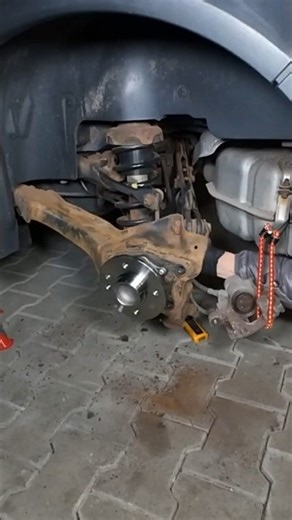 [Mini Cooper S R53] Replace rear wheel hubs #diy #mechanic #restauration #project