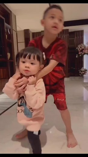 papah..papah suaramu itu loh ndukk #aurelhermansyah #ameenahannanuratta #attahalilintar #aureliehermansyah10 #fyp