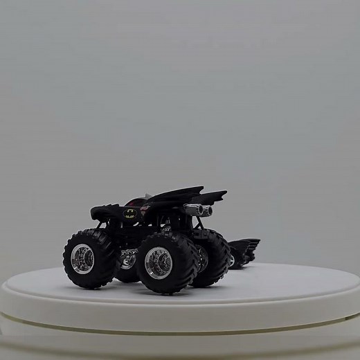 Hot Wheels Batmobile Replica – Iconic 1/18 Scale Batmobile Collectable!