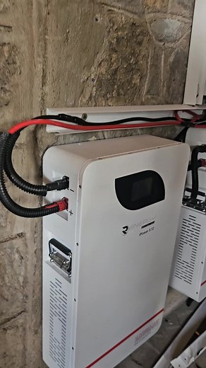 10kwh pv array 5kwh lithium battery *2 10kw hybrid inverter 590w solar panels*14 Accessories installation get a quote today visit:www.zaionsolarkenya.co.ke email: Info@zaionsolarkenya.co.ke 📞 0711-269679 0719-265762 📞 0741 465850 #SOLARSYSTEM #GREENENERGY #LITHIUMBATTERY #capcut #solarafrica #solarkenya #SOLARPROJECT #greenenergy