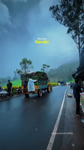 Anoop k on Instagram: "Munnar is a beaven Top destination in munnar Kerala must visit places munnar hillls"
