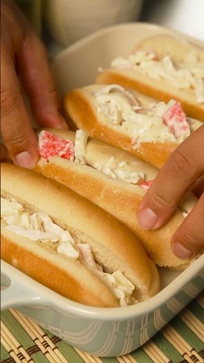 Krab Garlic Bread Rolls 🦀🧄 | Cheesy, Easy Seafood Appetizer You’ll Crave!