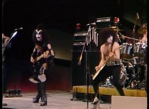Kiss - Black Diamond (Midnight Special 1975) | Heavy Metal Hard Rock