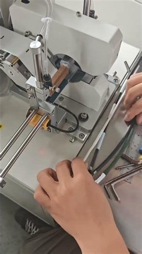 Wire wrap around labeling machine Cable rolling wrapping machine