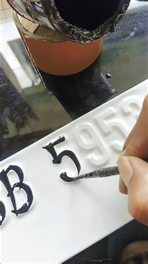painting number plate. #automobile #calligraphylattering