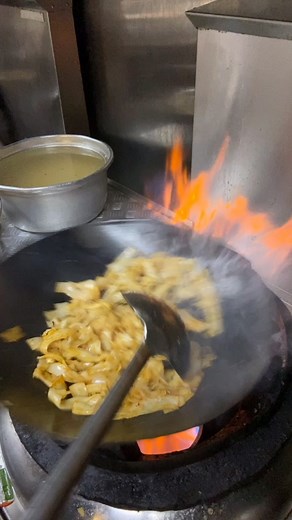 Delicious Traditional Stir Fry Char Kway Teow Recipe