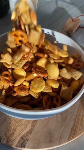 26K views · 123 reactions | Game-night just got crunchy & bold  Pretzels + cereal + peanuts all coated in buttery buffalo sauce = snack heaven. | Mad About Food | Facebook