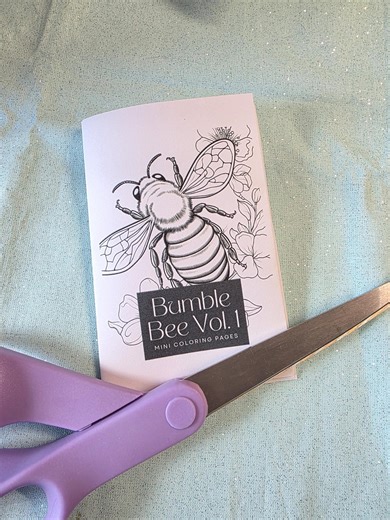 Bumblebee Mini Coloring Book Printable, Foldable Pocket Coloring Book, Bee Themed Coloring Pages, Kids & Adult Coloring - Etsy