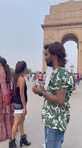 2.5M views · 47K reactions | Lipstick public reaction in india gate藍#shorts #viral #trendingreels2024 | तंत्र-मंत्र टोने टोटके Vashikaran | Facebook