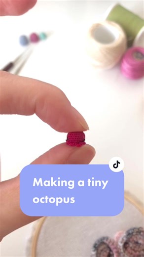 Crocheting a Tiny Octopus Miniature: Step-by-Step Tutorial