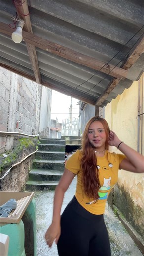 Vídeo de julia🐶 (@juliamacedo.s2) relacionado a Julia