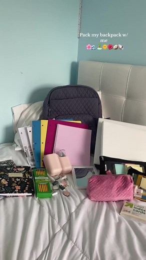 Pack my backpack for school w me! Using the @Vera Bradley large backpack!! #school#packmybackpackwithme #backpack#verabradley#verabradleybackpack#schoolbag#essential#folders#binder#fypシ #fyp #fypage #fyppppppppppppppppppppppp
