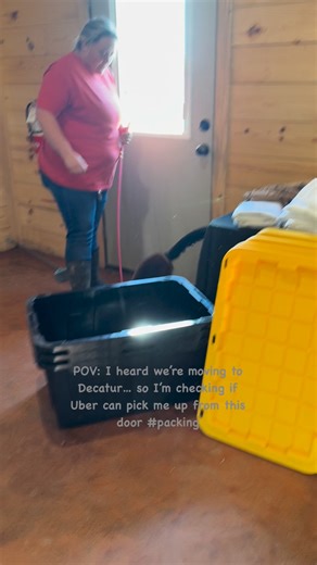 📣 BIG NEWS from the Safari 📣 Our little lemur tried to escape today… not because he’s wild, but because he heard we’re MOVING to Decatur, TX — just north of Fort Worth! 😂🙈 Here’s what this move means: 🌿 Brand-new, state-of-the-art giraffe barn 🌿 Expanded, enriched habitats for every animal 🌿 Luxury upgrades to our famous Giraffe Barn Suites 🌿 Easier travel for out-of-state guests — only 35 minutes from DFW Airport! We are SO excited to plant roots in Decatur and build something truly ext