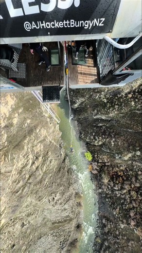 Exploring Hmong Women's Roles in Thai Culture